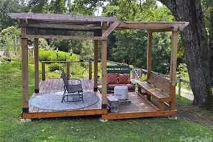 1856 Cabbage Patch Rd, Burnsville, NC 28714 - Photo 35