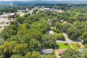 710 Owens Dr, Gastonia, NC 28054 - Photo 9