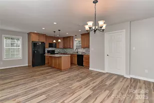 8056 Hunley Ridge Rd, Matthews, NC 28104 - Photo 3