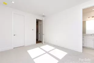 6027 Pivot Ct, Charlotte, NC 28205 - Photo 13