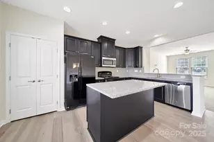 3226 Major Samuals Way, Charlotte, NC 28208 - Photo 13