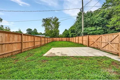 231 Hoskins Avenue Drive, Charlotte, NC 28208 - Photo 11