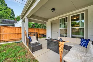 231 Hoskins Ave Dr, Charlotte, NC 28208 - Photo 9