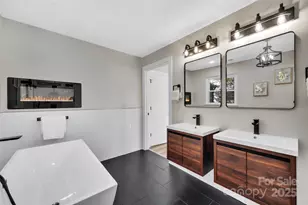 3942 McMillan St, Charlotte, NC 28205 - Photo 13