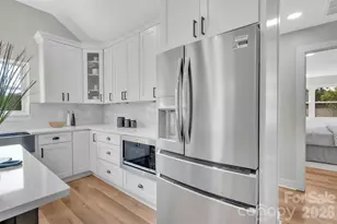 3942 McMillan St, Charlotte, NC 28205 - Photo 7
