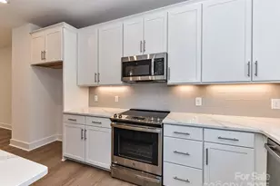 7011 Impulse Ct, Charlotte, NC 28205 - Photo 7