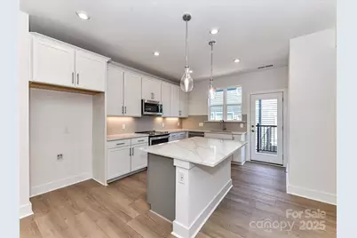 7011 Impulse Court, Charlotte, NC 28205 - Photo 5