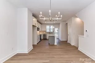 7011 Impulse Ct, Charlotte, NC 28205 - Photo 9