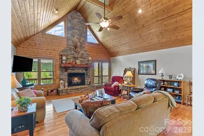 370 Appaloosa Trail, Burnsville, NC 28714 - Photo 5