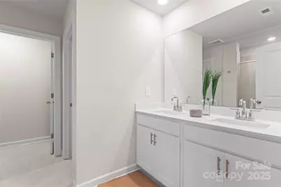 3008 Summit Oaks Road, Charlotte, NC 28269 - Photo 17