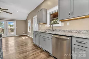 150 Oak Hill Rd, Candler, NC 28715 - Photo 19