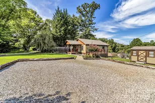 150 Oak Hill Rd, Candler, NC 28715 - Photo 9