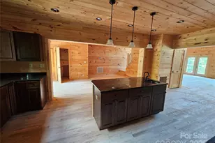 266 Potomac Falls Dr, Black Mountain, NC 28711 - Photo 9