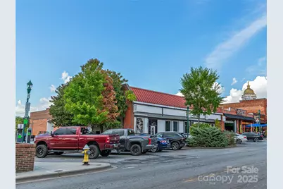 125 S Main Street, Hendersonville, NC 28792 - Photo 37
