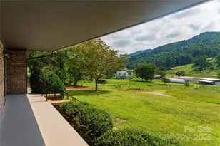 36 Brooks Branch Rd, Leicester, NC 28748 - Photo 5