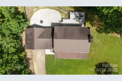 2038 Toms Creek Road, Marion, NC 28752 - Photo 11