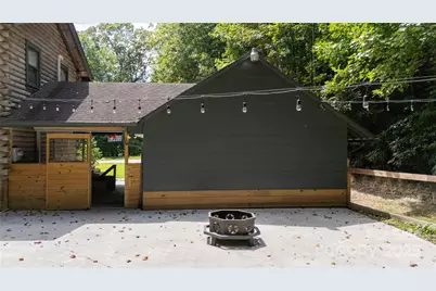 2038 Toms Creek Road, Marion, NC 28752 - Photo 7