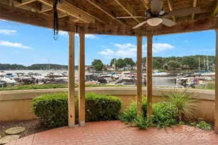 18647 Vineyard Point Ln, Cornelius, NC 28031 - Photo 11