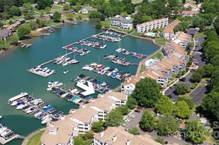 18647 Vineyard Point Ln, Cornelius, NC 28031 - Photo 5