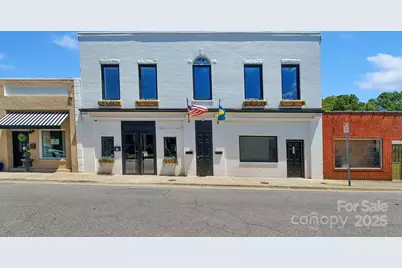 205 S Academy Street, Lincolnton, NC 28092 - Photo 1