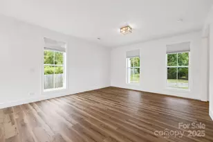 523 Shepherd St, Hendersonville, NC 28792 - Photo 11