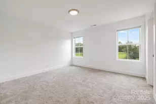 523 Shepherd St, Hendersonville, NC 28792 - Photo 25