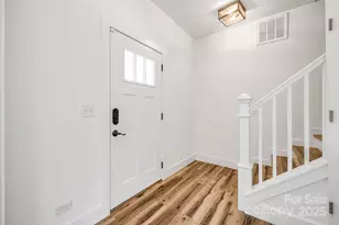 523 Shepherd St, Hendersonville, NC 28792 - Photo 7