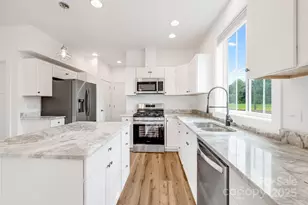 523 Shepherd St, Hendersonville, NC 28792 - Photo 15