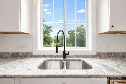 523 Shepherd Street, Hendersonville, NC 28792 - Photo 17