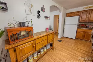 2301 Silver Ml Rd, Marshall, NC 28753 - Photo 17