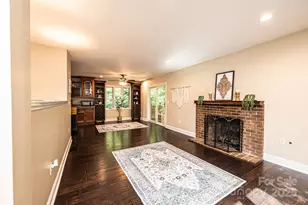 6164 N Knoll Pl, Hickory, NC 28601 - Photo 7