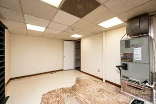 6164 N Knoll Pl, Hickory, NC 28601 - Photo 19