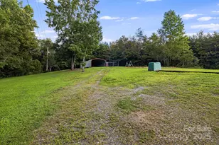 2490 Painters Gap Rd, Union Mills, NC 28167 - Photo 27