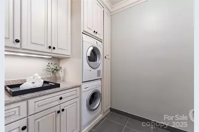 215 N Pine Street #4301/4302, Charlotte, NC 28202 - Photo 9