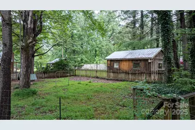 3054 Spencer Heights Drive, Lenoir, NC 28645 - Photo 25