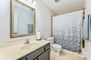 4306 Wynborough Ln, Charlotte, NC 28269 - Photo 15