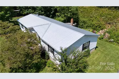 614 Upper Doe Bag Road, Green Mountain, NC 28740 - Photo 21