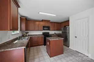 2201 Reid Pointe Ave, Indian Land, SC 29707 - Photo 9