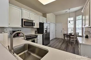 20037 Dovekie Ln, Fort Mill, SC 29707 - Photo 11