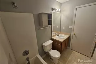 9811 Campus Walk Ln, Charlotte, NC 28262 - Photo 13