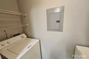 9811 Campus Walk Ln, Charlotte, NC 28262 - Photo 19