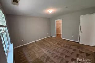 9811 Campus Walk Ln, Charlotte, NC 28262 - Photo 11