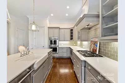 4303 Calvet Court, Charlotte, NC 28210 - Photo 9