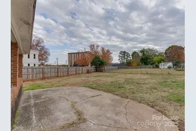 1432 Bevis Drive, Charlotte, NC 28209 - Photo 37