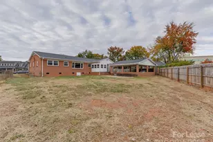 1432 Bevis Dr, Charlotte, NC 28209 - Photo 39