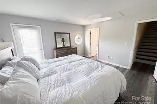 9211 Ravenwing Dr, Charlotte, NC 28262 - Photo 5