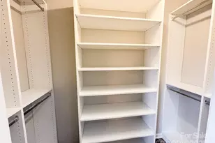 9211 Ravenwing Dr, Charlotte, NC 28262 - Photo 15