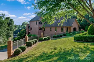 368 Players Ridge Rd, Hickory, NC 28601 - Photo 5