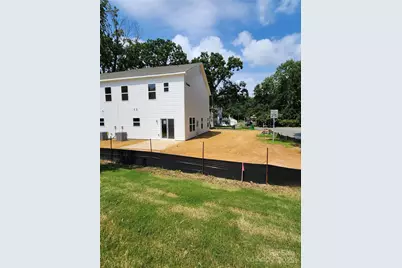 2028 Mandarin Boulevard, Charlotte, NC 28205 - Photo 5