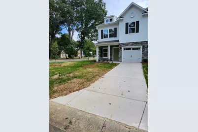 2028 Mandarin Boulevard, Charlotte, NC 28205 - Photo 3